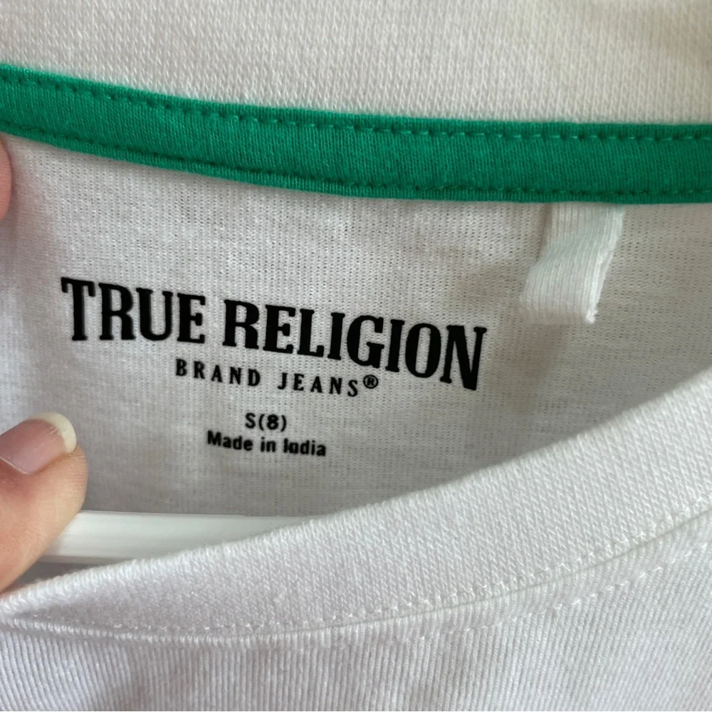 NEW WITHOUT TAGS TRUE RELIGION CARGO JOGGERS‎ AND TSHIRT SET